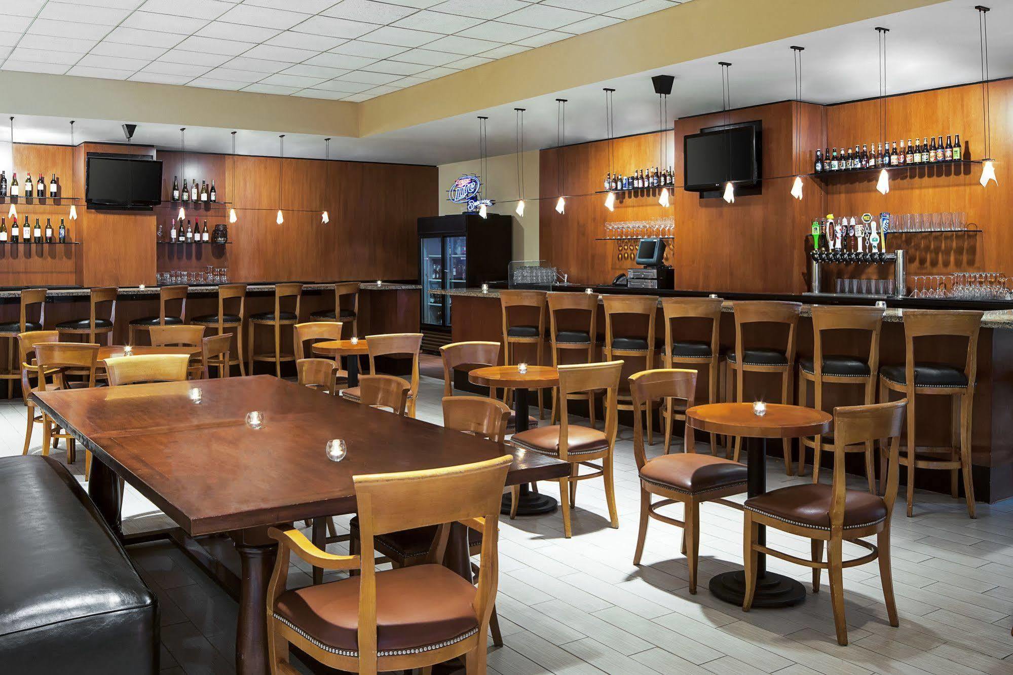 密尔沃基布鲁克菲尔德喜来登酒店 外观 照片